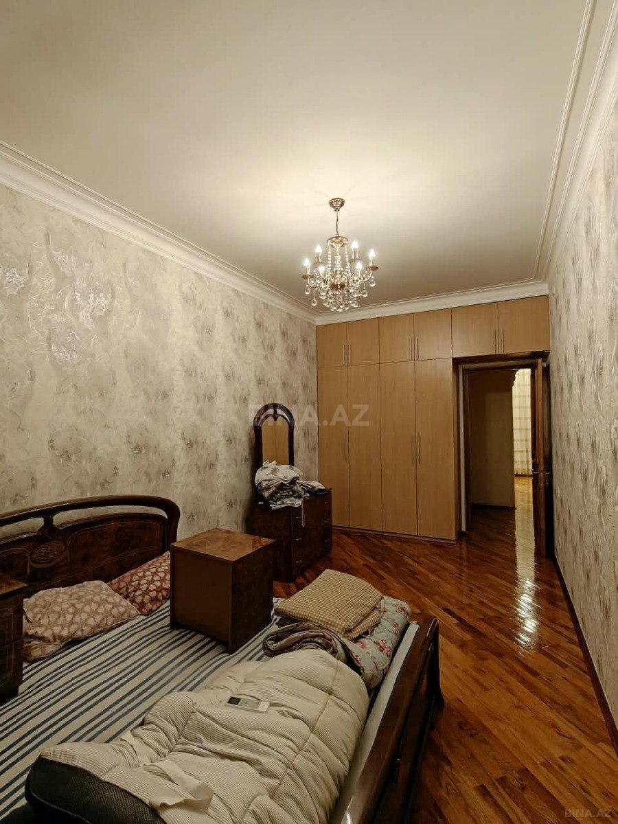 3 otaqlı Köhnə tikili, Sahil m., Bakı