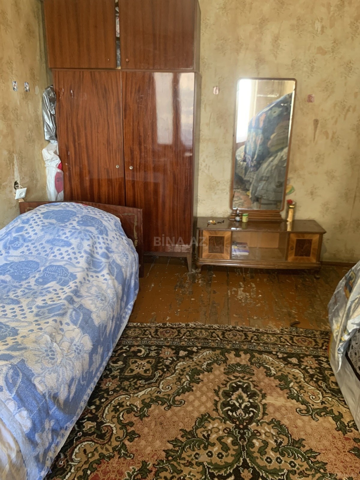 3 otaqlı Köhnə tikili, Həzi Aslanov m., Bakı