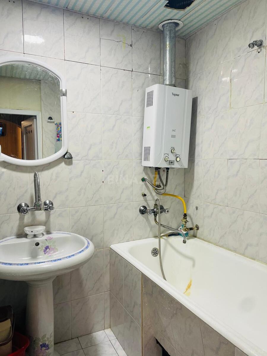 3 otaqlı Köhnə tikili, Əhmədli m., Bakı