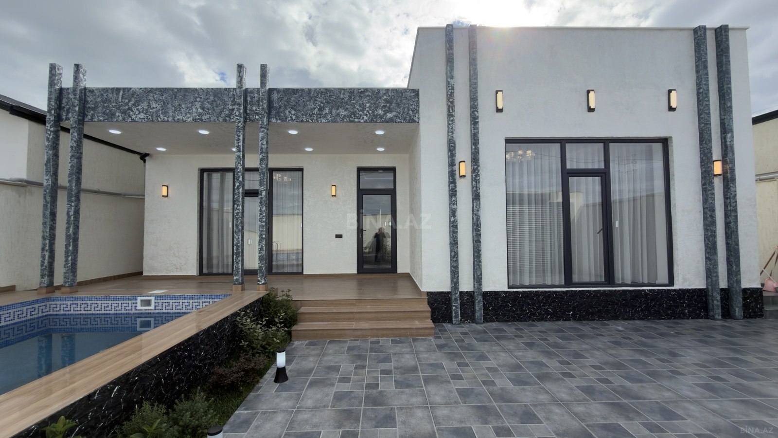 4 otaqlı Həyət evi/Bağ evi, Şüvəlan q., Bakı