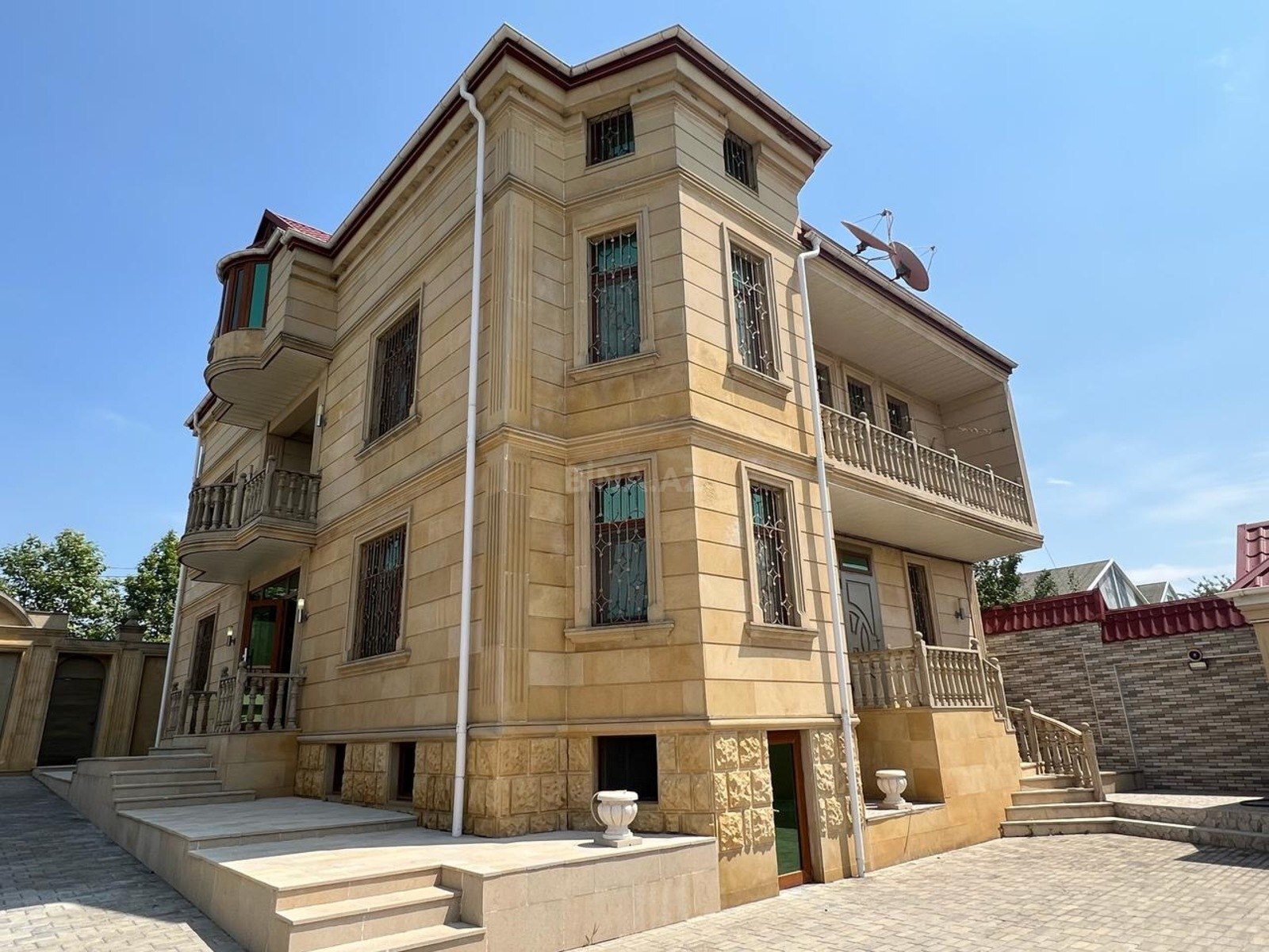 9 otaqlı Həyət evi/Bağ evi, Şamaxı