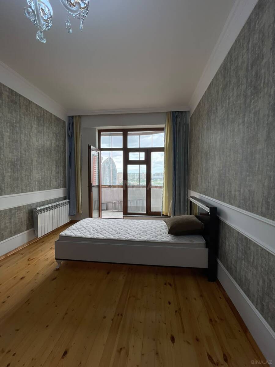3 otaqlı Yeni tikili, Şah İsmayıl Xətai m., Bakı
