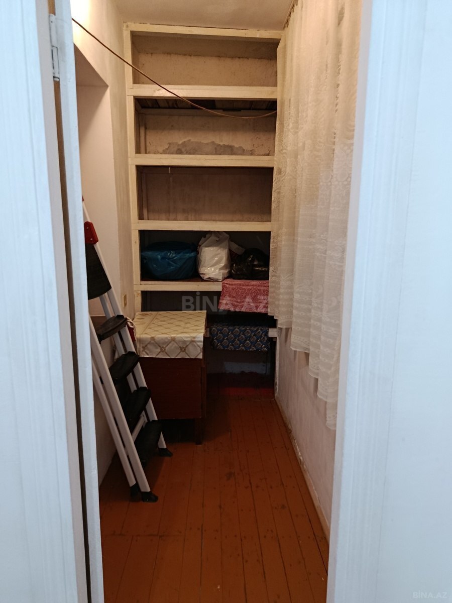 3 otaqlı Köhnə tikili, Xalqlar Dostluğu m., Bakı