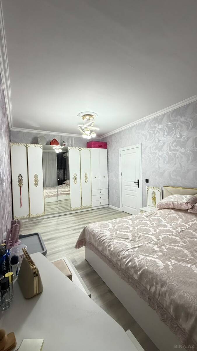4 otaqlı Köhnə tikili, Qaraçuxur q., Bakı