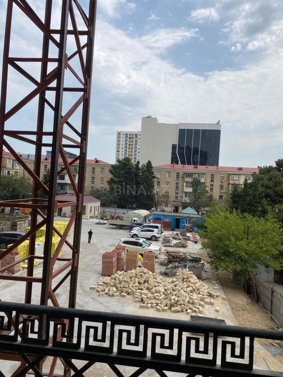 3 otaqlı Yeni tikili, Qara Qarayev m., Bakı