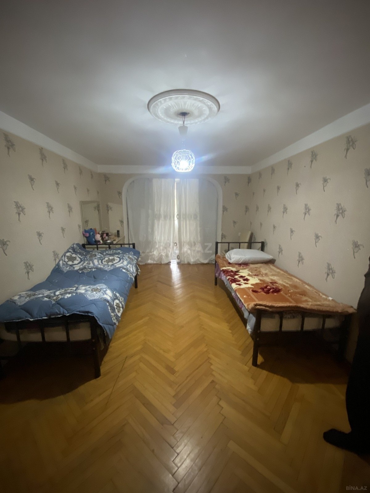 3 otaqlı Köhnə tikili, İnşaatçılar m., Bakı