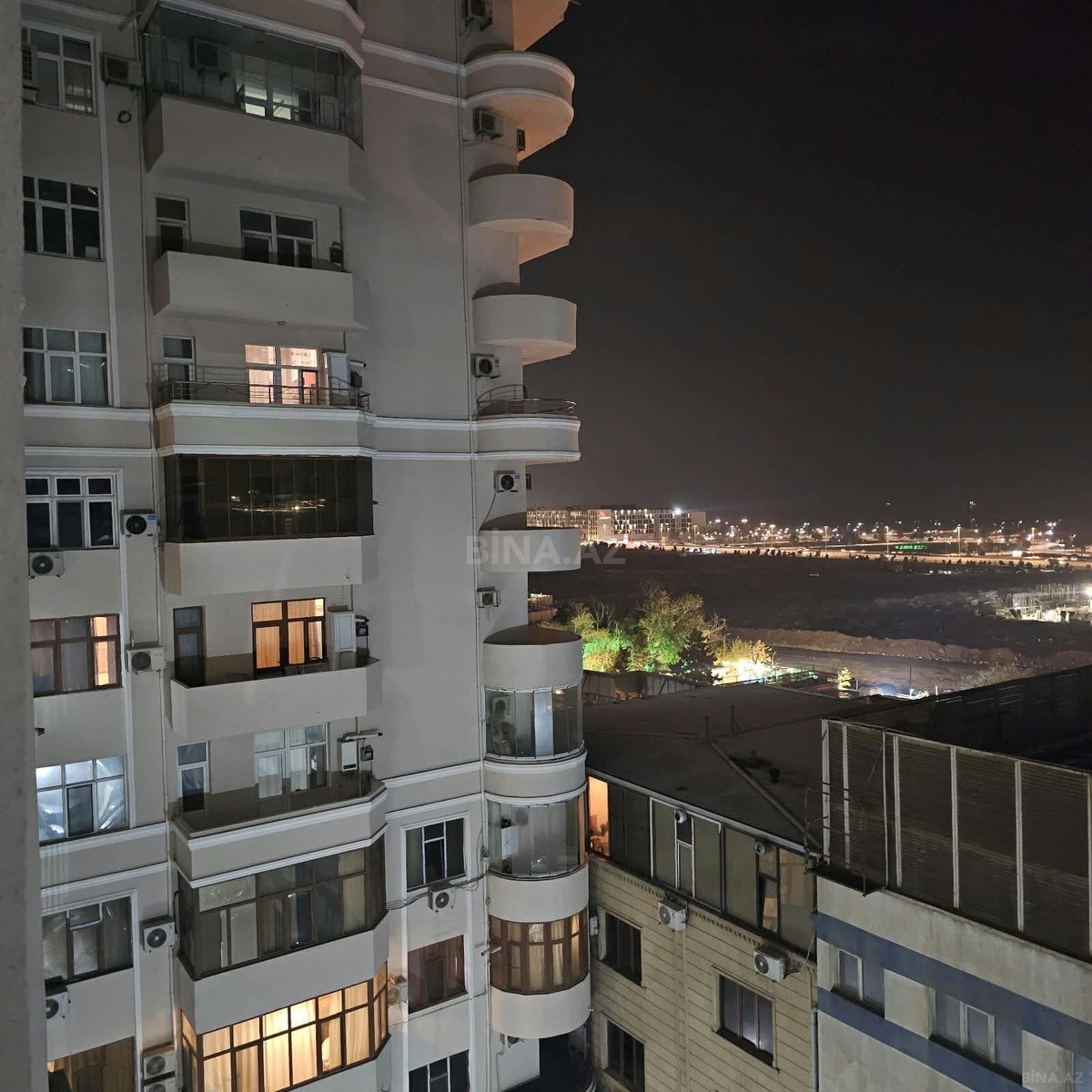 3 otaqlı Yeni tikili, Şah İsmayıl Xətai m., Bakı
