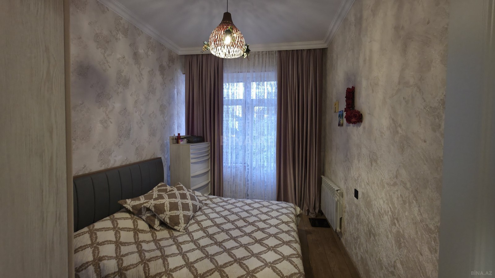 2 otaqlı Köhnə tikili, Bakıxanov q., Bakı
