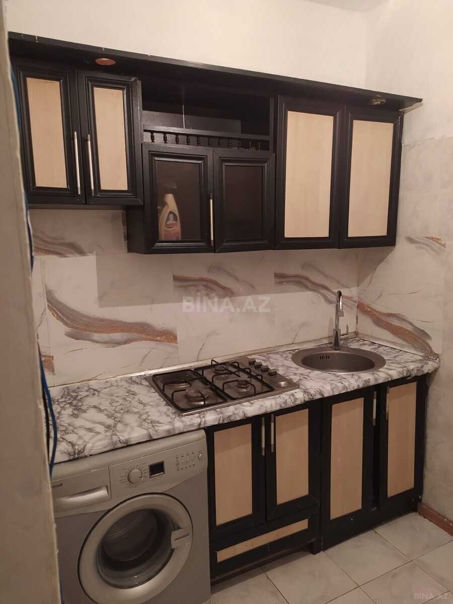 2 otaqlı Köhnə tikili, Memar Əcəmi m., Bakı