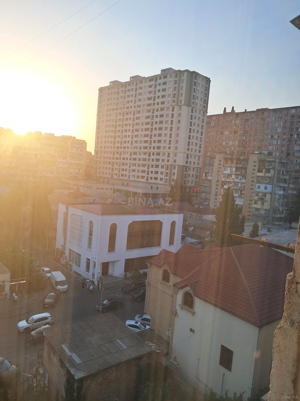 3 otaqlı Köhnə tikili, İnşaatçılar m., Bakı