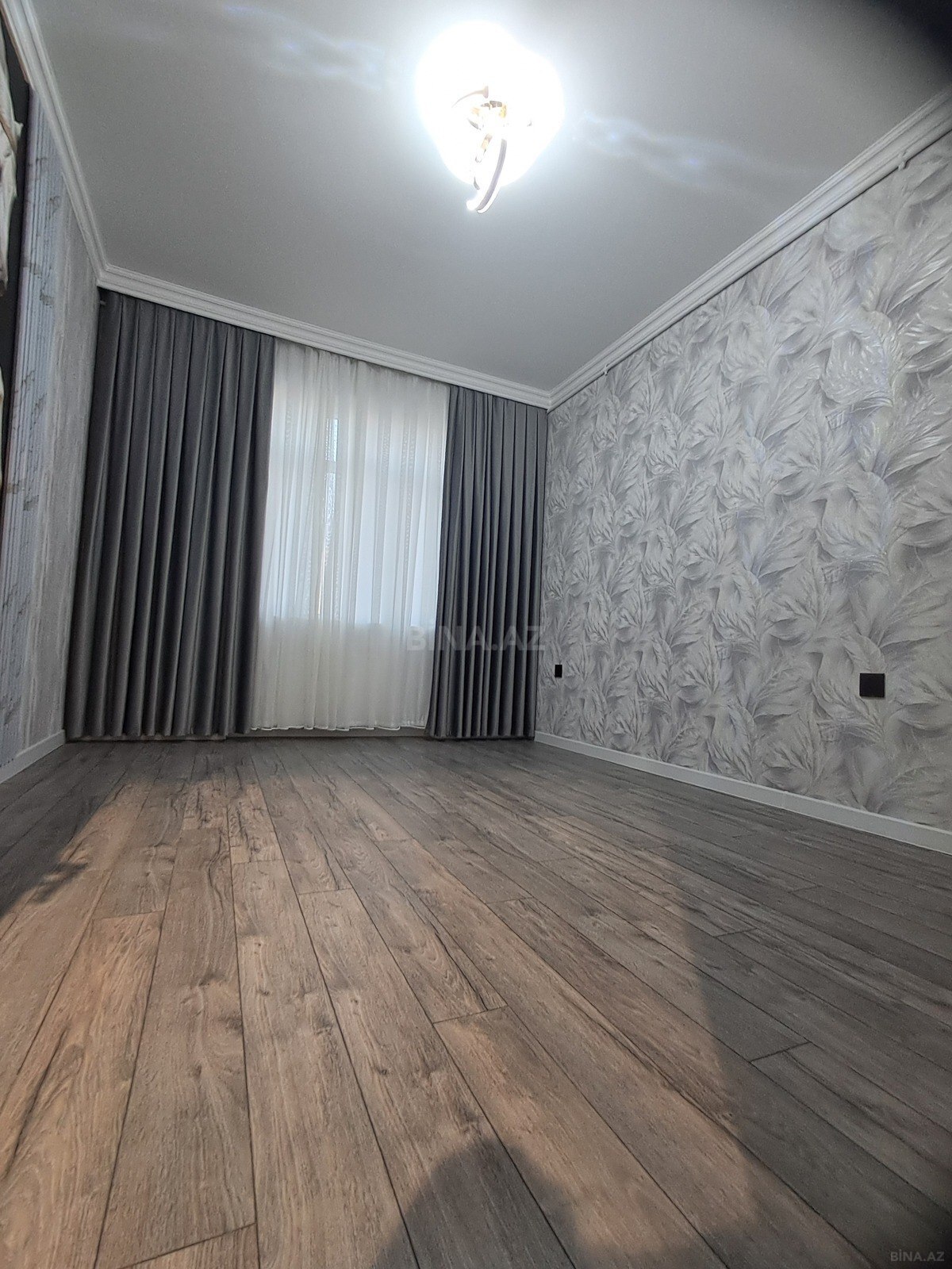 3 otaqlı Köhnə tikili, İnşaatçılar m., Bakı