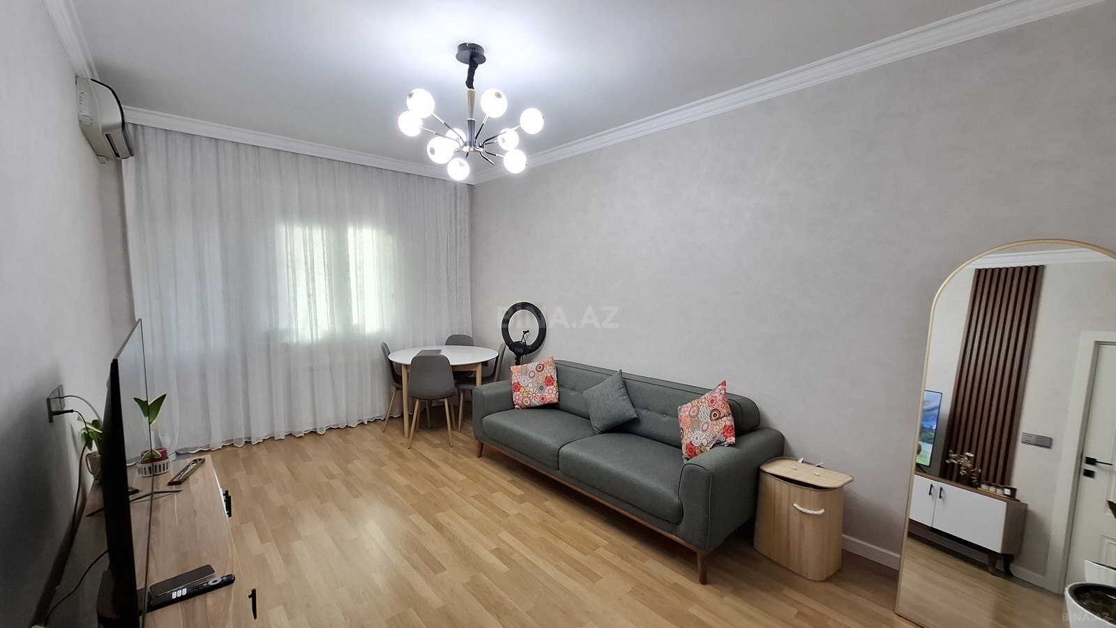 2 otaqlı Köhnə tikili, Azadlıq Prospekti m., Bakı