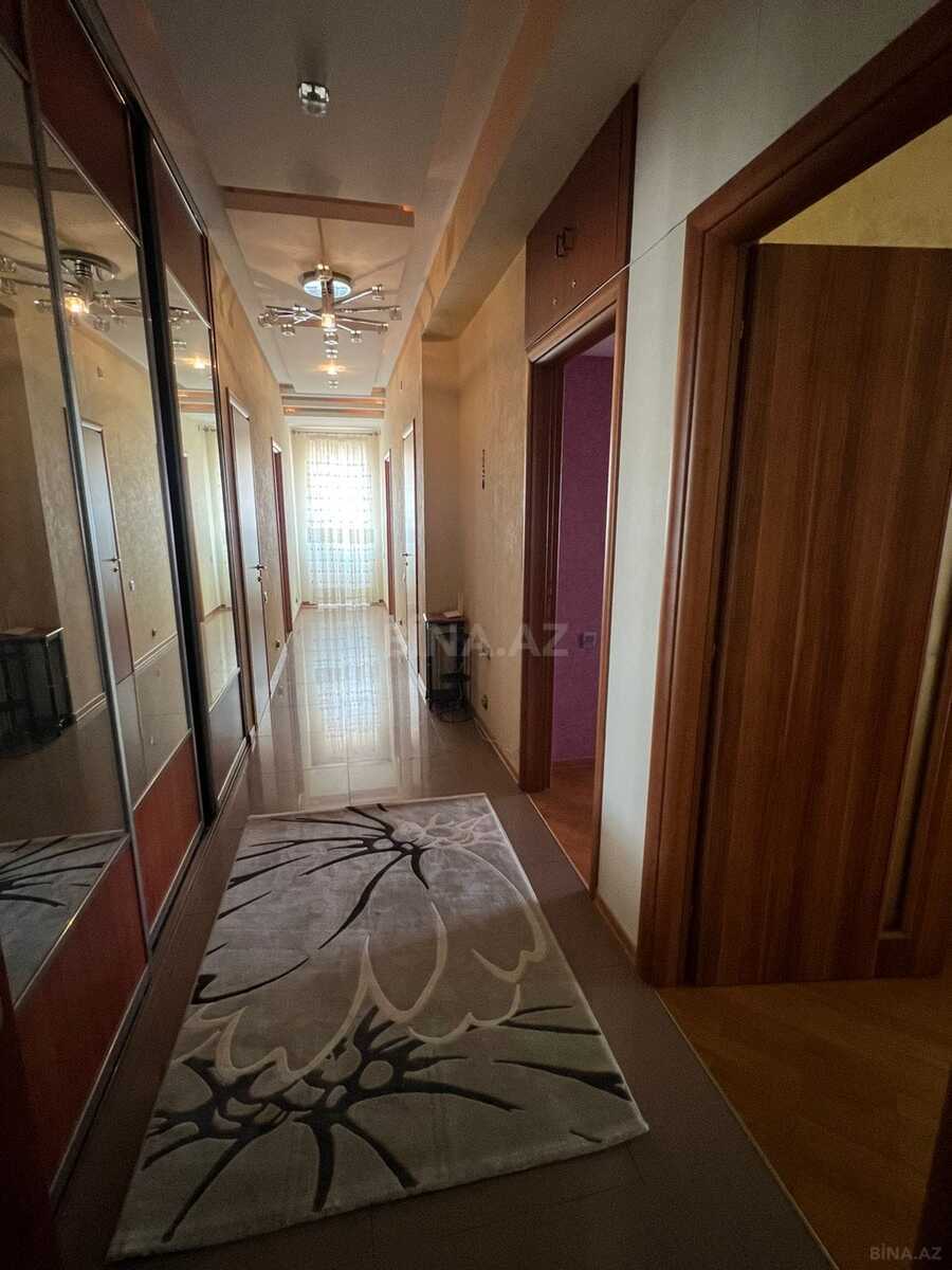 3 otaqlı Yeni tikili, 8 Noyabr m., Bakı