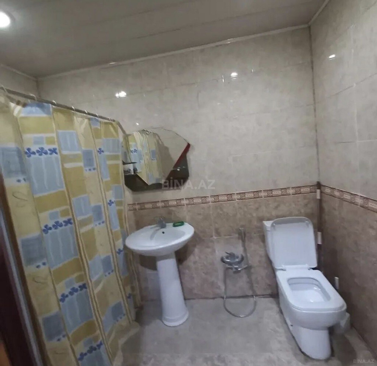 2 otaqlı Köhnə tikili, Elmlər Akademiyası m., Bakı