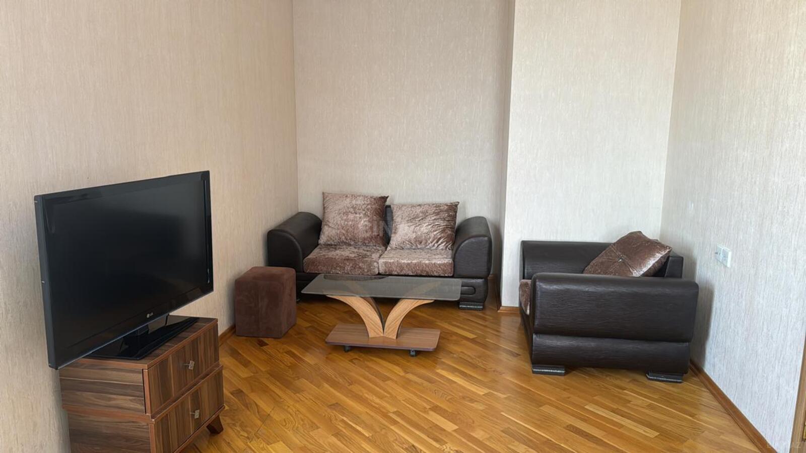 2 otaqlı Yeni tikili, Qara Qarayev m., Bakı
