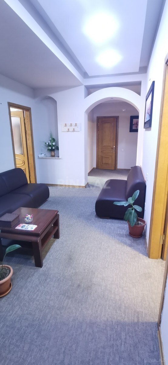 4 otaqlı Ofis, Elmlər Akademiyası m., Bakı