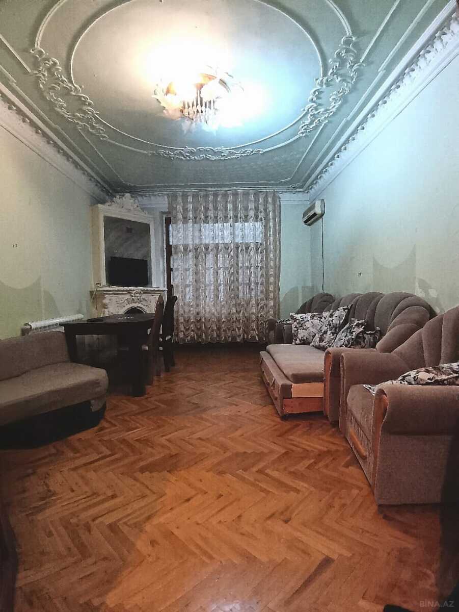 3 otaqlı Köhnə tikili, Sumqayıt