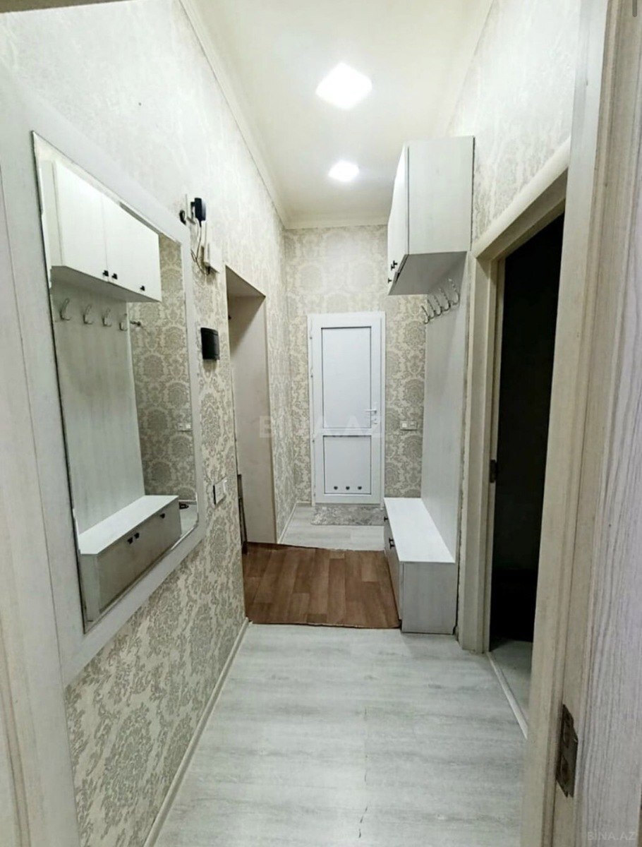 2 otaqlı Köhnə tikili, Elmlər Akademiyası m., Bakı