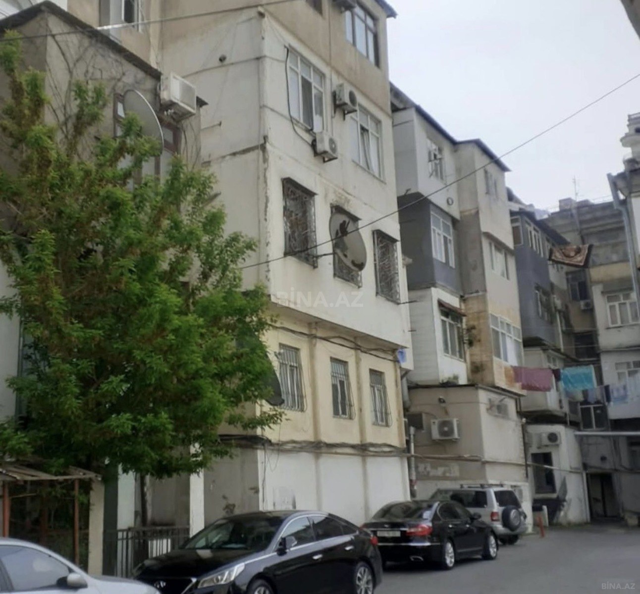 2 otaqlı Köhnə tikili, Elmlər Akademiyası m., Bakı