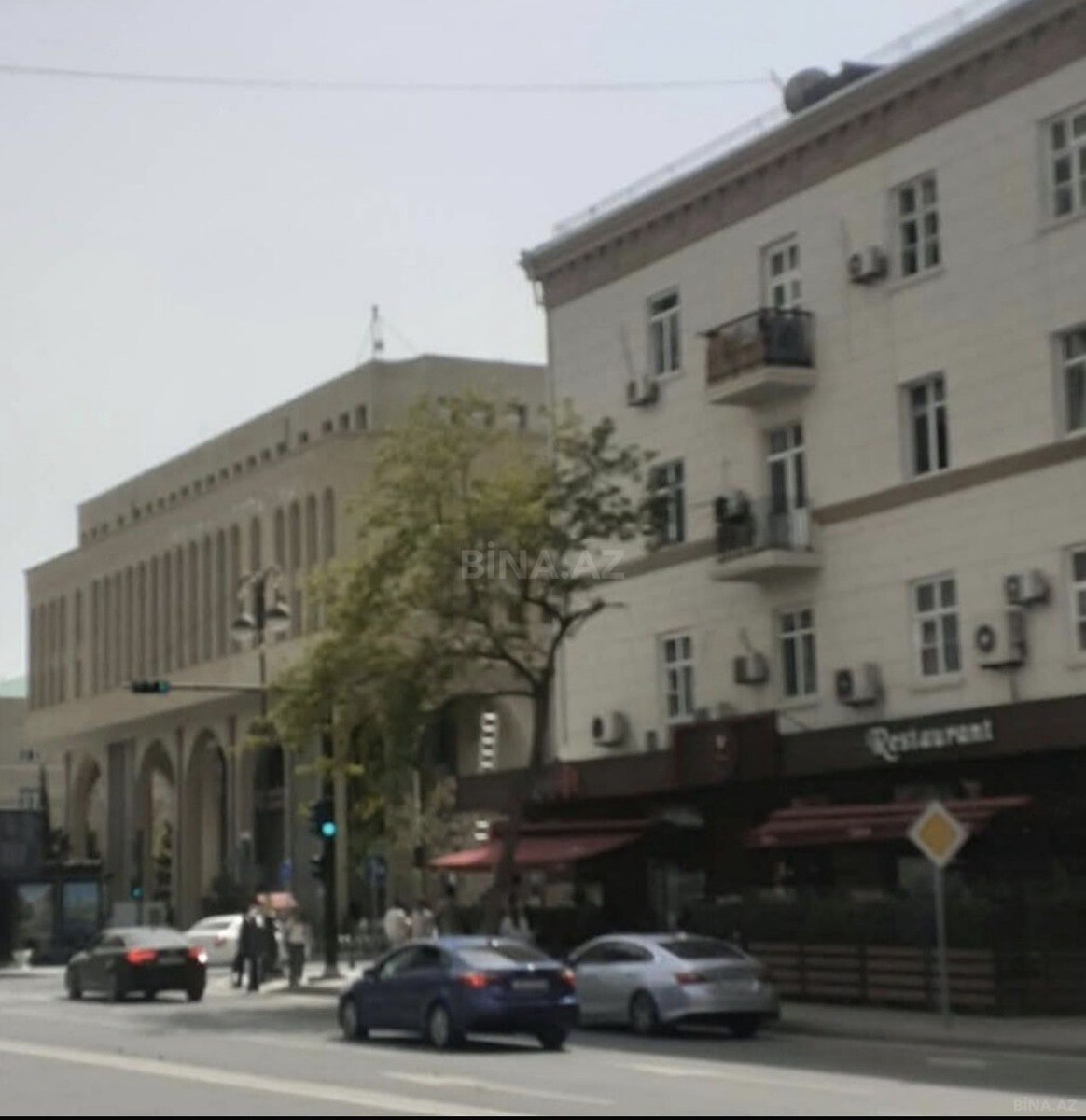 2 otaqlı Köhnə tikili, Elmlər Akademiyası m., Bakı