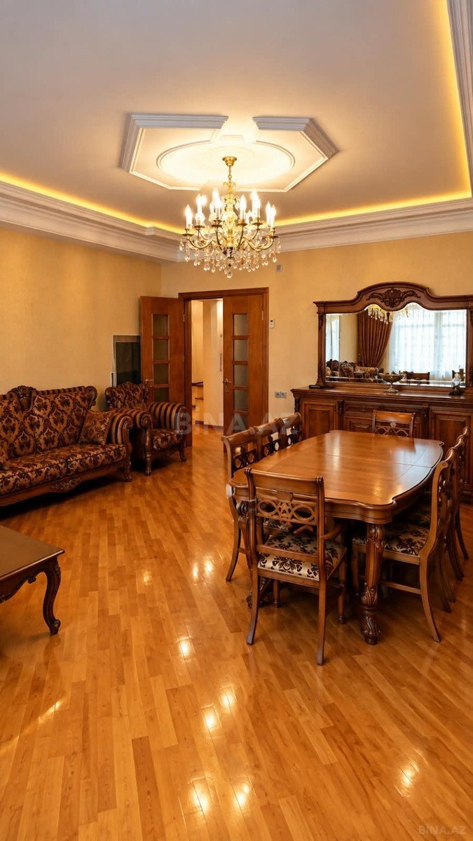 4 otaqlı Yeni tikili, Gənclik m., Bakı