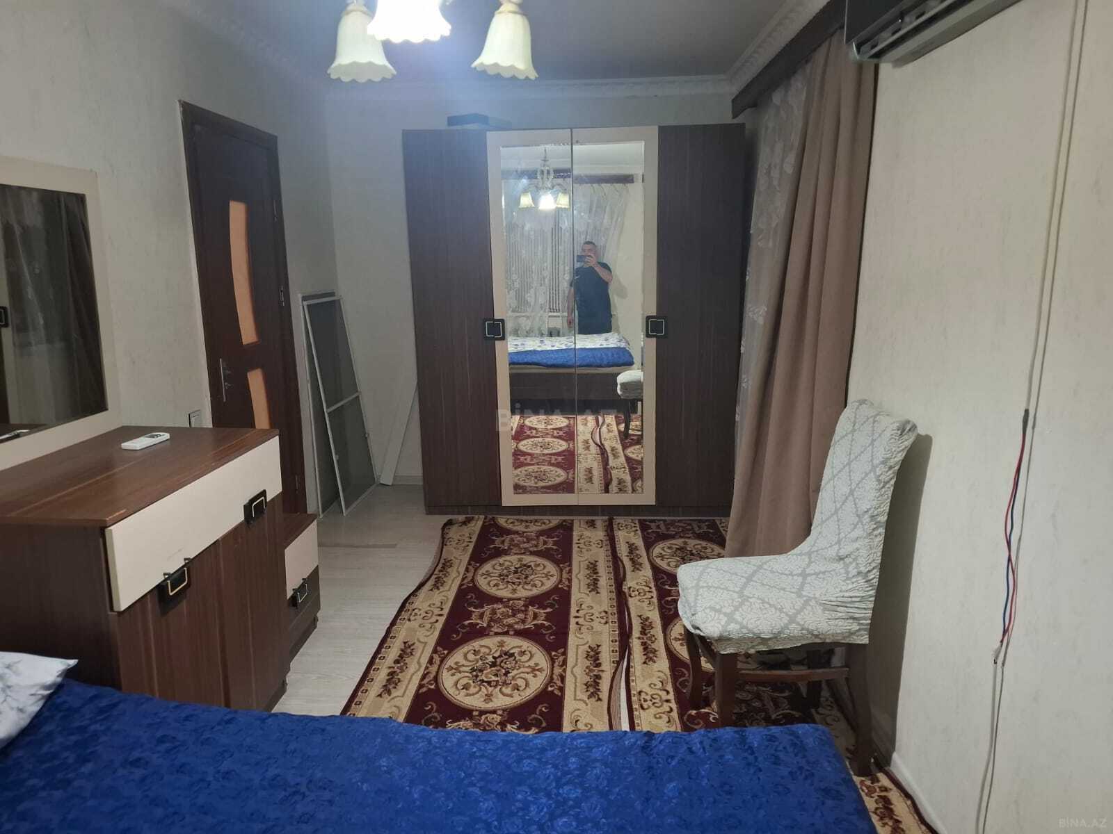2 otaqlı Köhnə tikili, Xalqlar Dostluğu m., Bakı