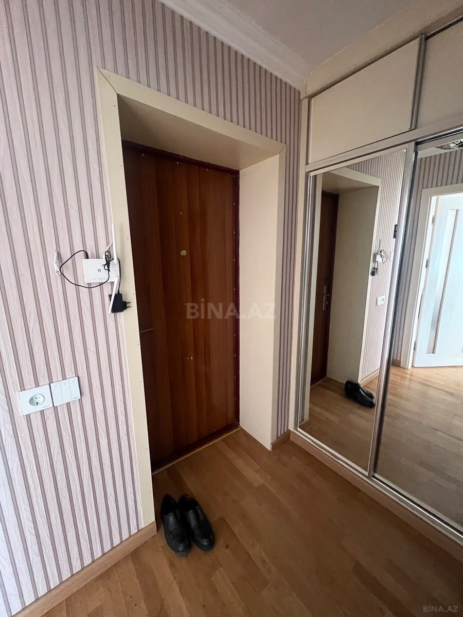 2 otaqlı Köhnə tikili, Qara Qarayev m., Bakı