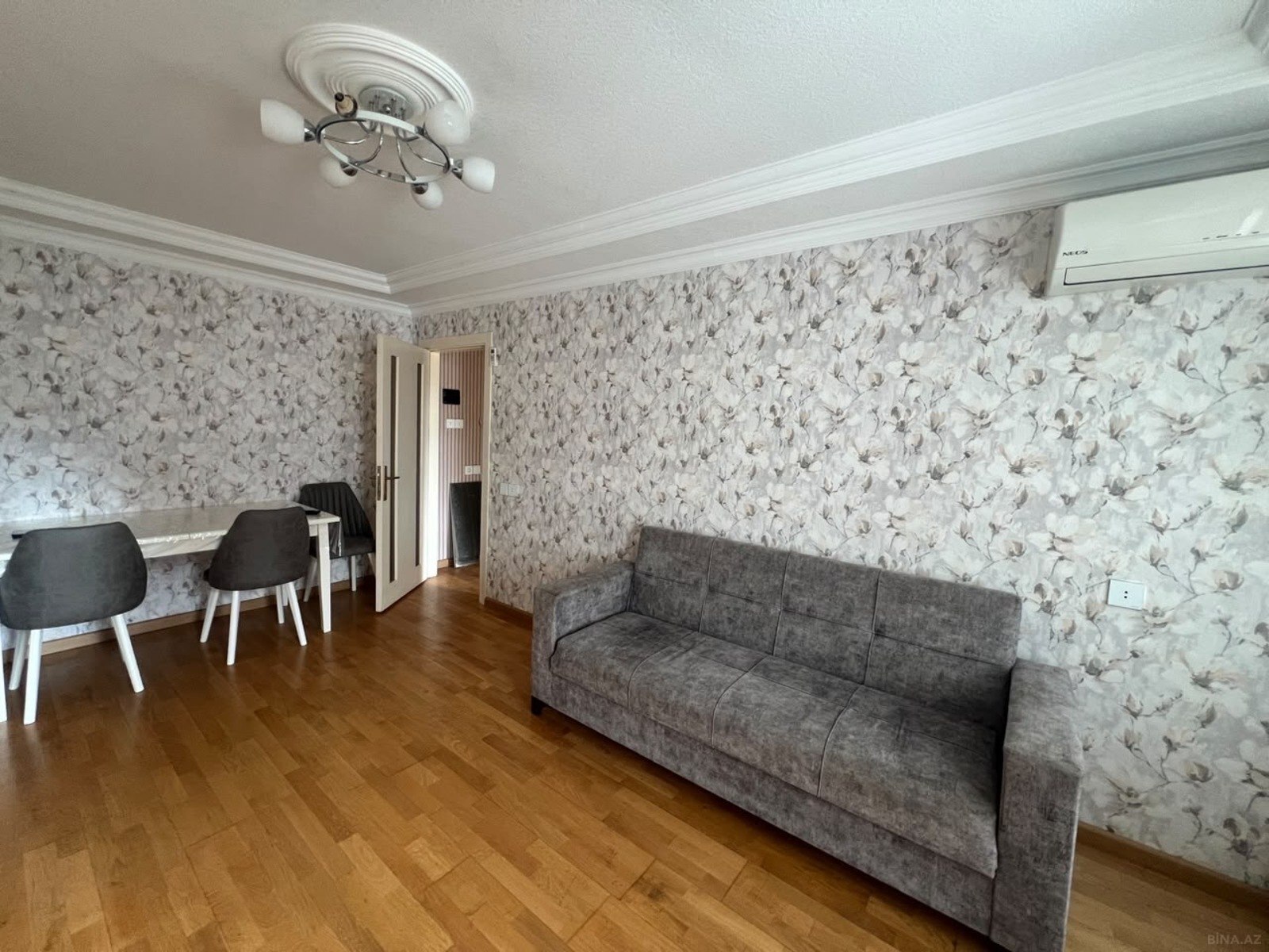 2 otaqlı Köhnə tikili, Qara Qarayev m., Bakı