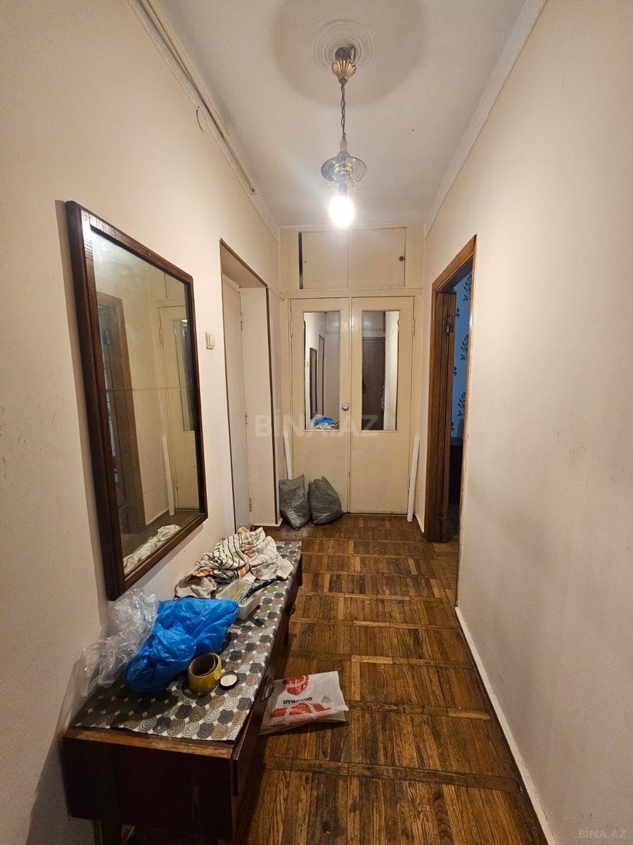2 otaqlı Köhnə tikili, Elmlər Akademiyası m., Bakı