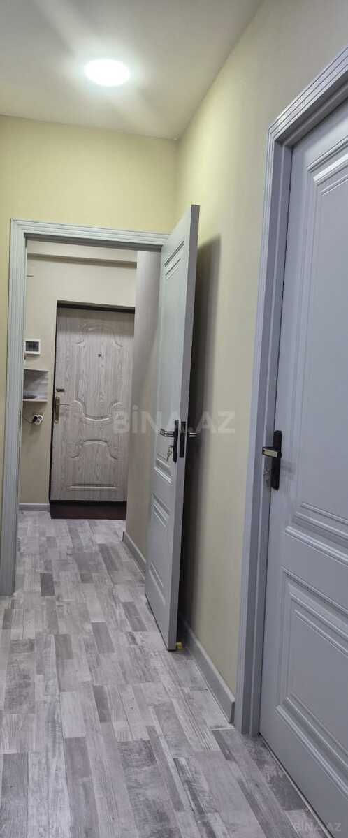 3 otaqlı Yeni tikili, Xırdalan