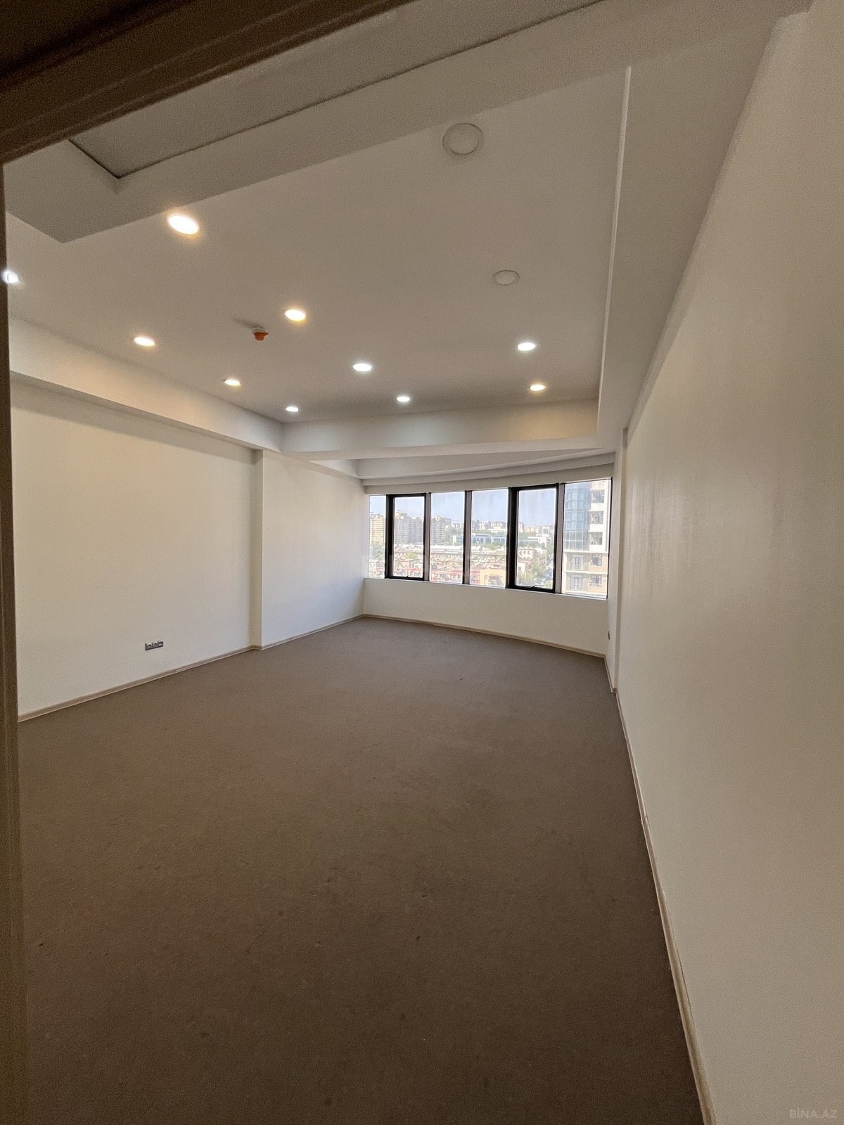 4 otaqlı Ofis, Böyükşor q., Bakı