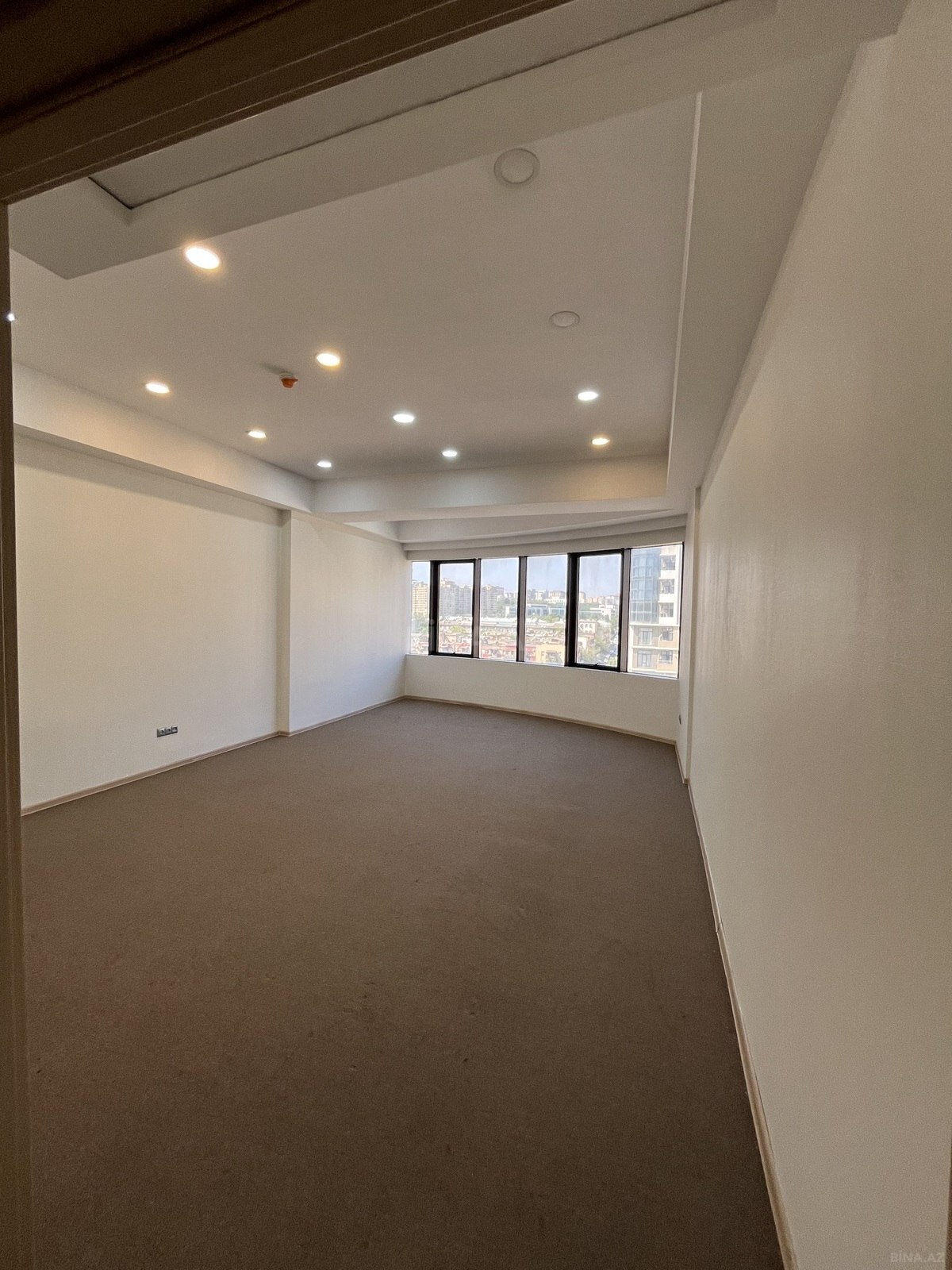 4 otaqlı Ofis, Böyükşor q., Bakı