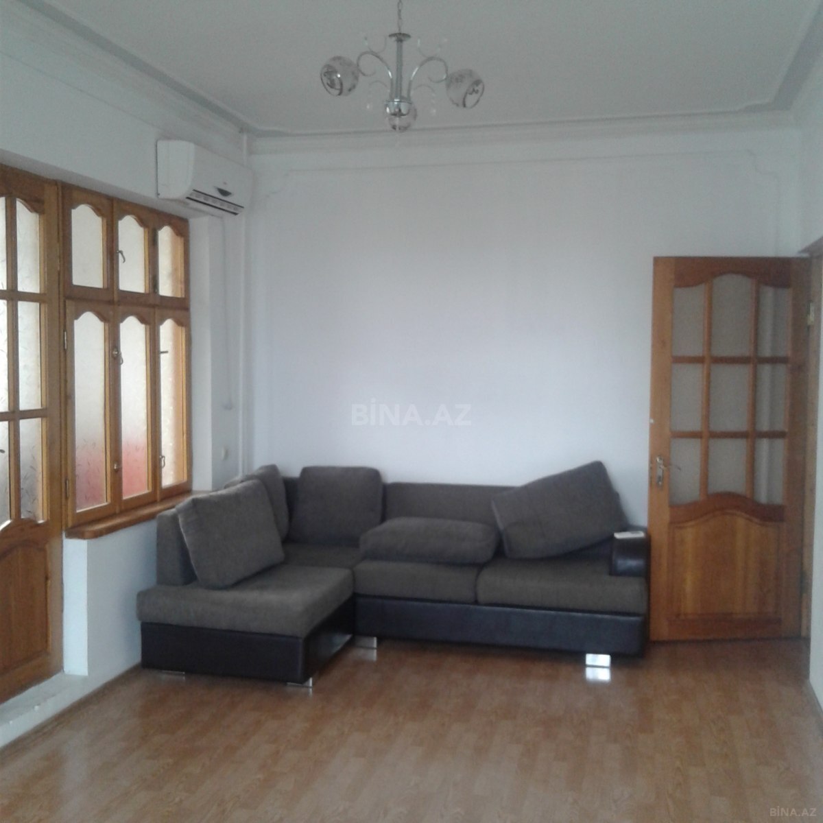 2 otaqlı Köhnə tikili, Bakıxanov q., Bakı