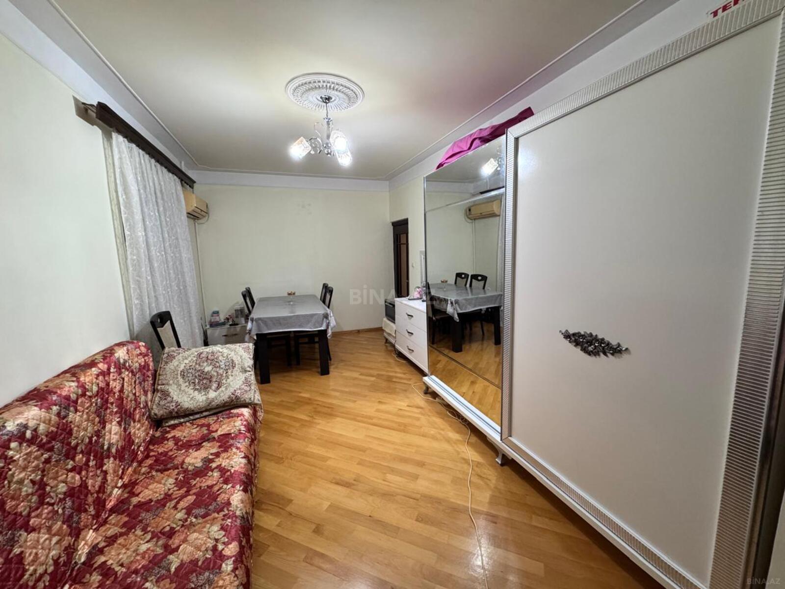 2 otaqlı Köhnə tikili, Azadlıq Prospekti m., Bakı