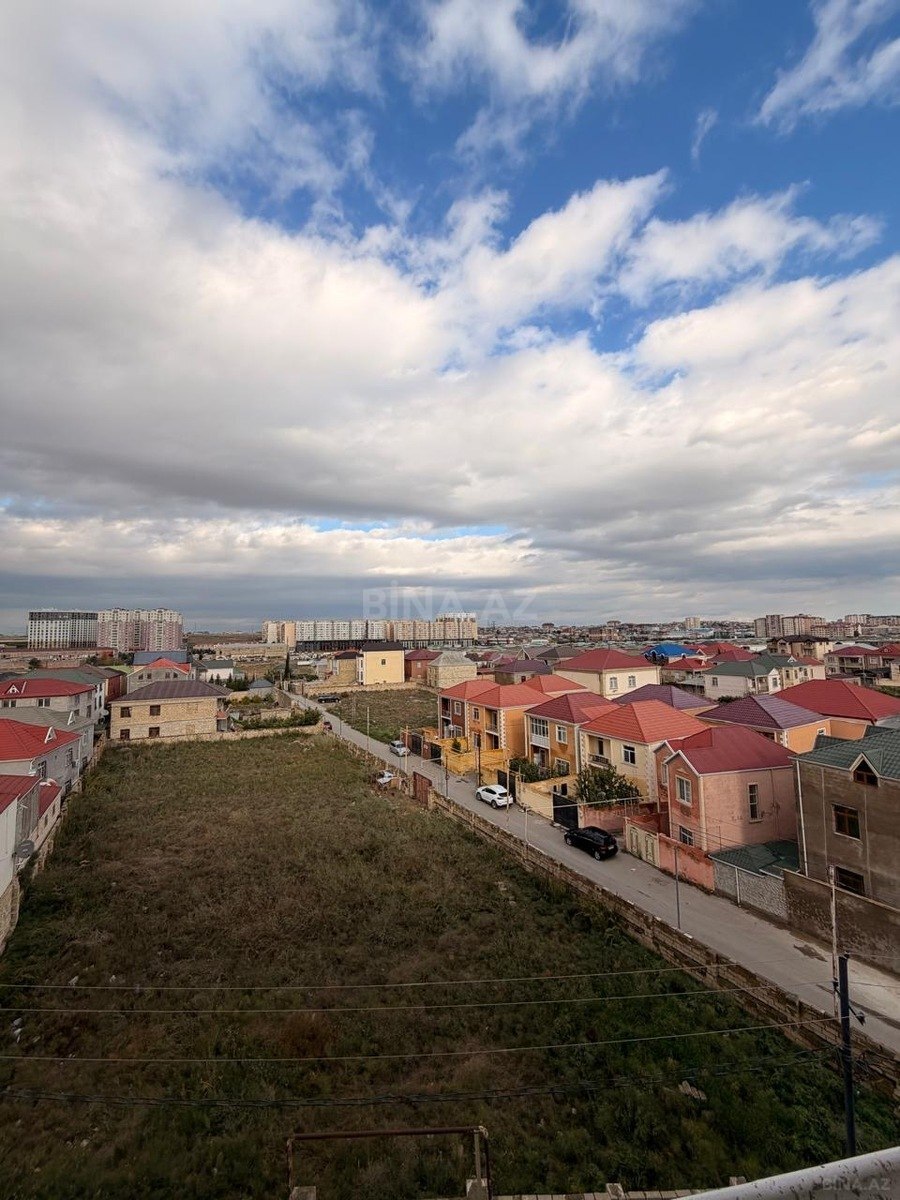 3 otaqlı Yeni tikili, Xırdalan