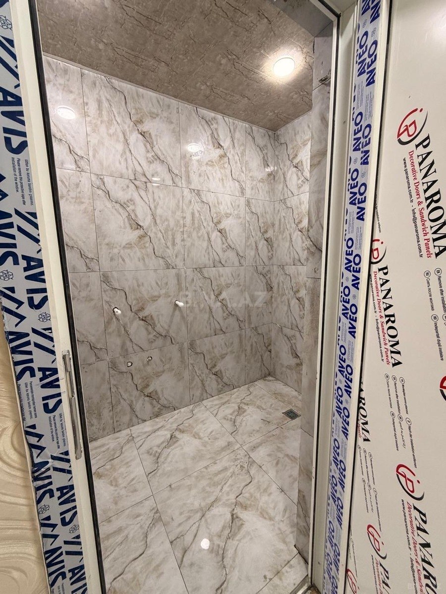 3 otaqlı Yeni tikili, Xırdalan