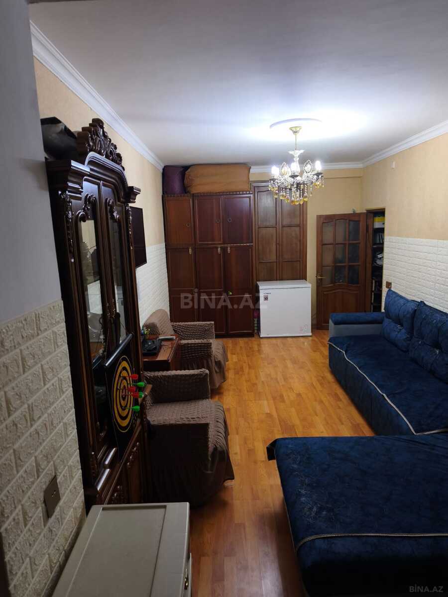 2 otaqlı Köhnə tikili, Neftçilər m., Bakı