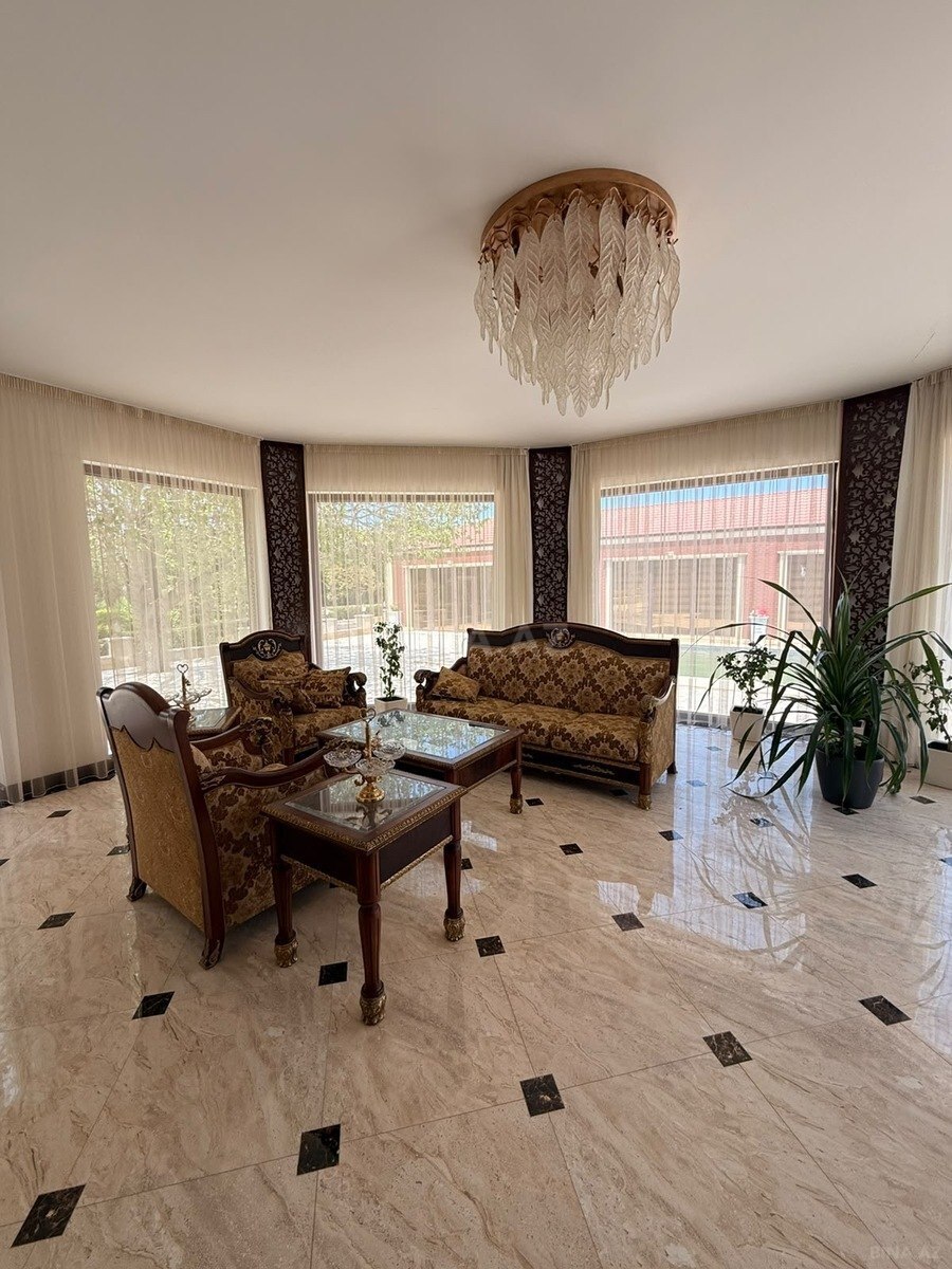 8 otaqlı Həyət evi/Bağ evi, Novxanı q., Bakı
