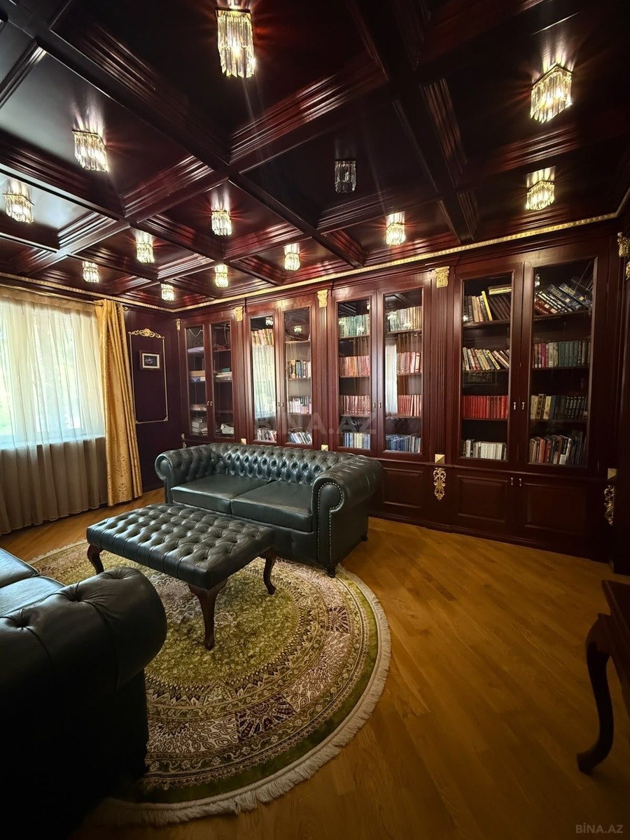 8 otaqlı Həyət evi/Bağ evi, Novxanı q., Bakı