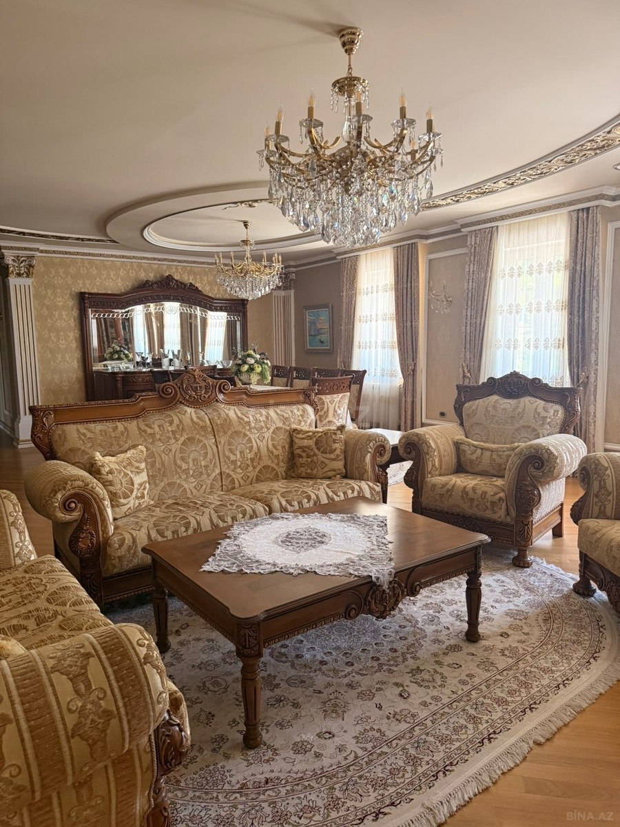 8 otaqlı Həyət evi/Bağ evi, Novxanı q., Bakı