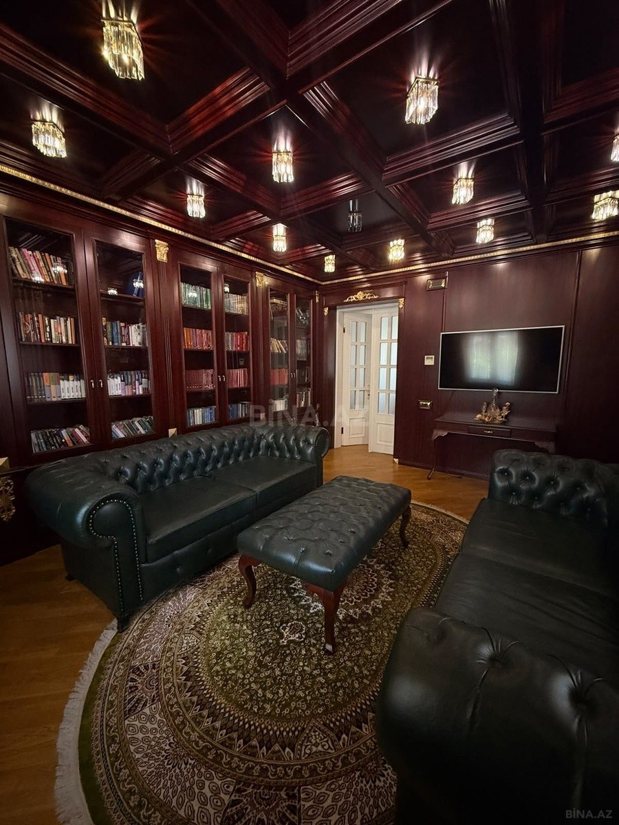 8 otaqlı Həyət evi/Bağ evi, Novxanı q., Bakı