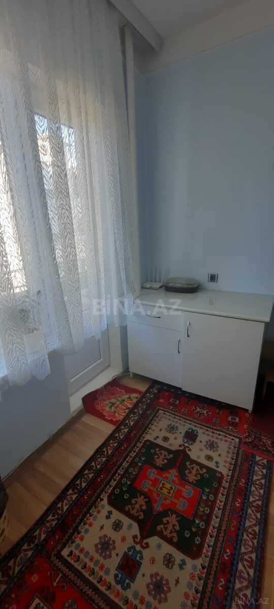 1 otaqlı Köhnə tikili, Memar Əcəmi m., Bakı