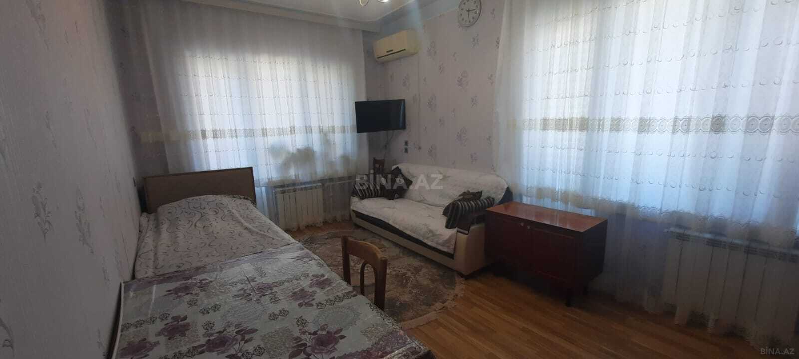 1 otaqlı Köhnə tikili, Memar Əcəmi m., Bakı