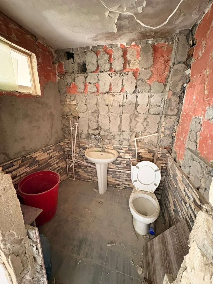 2 otaqlı Köhnə tikili, Elmlər Akademiyası m., Bakı