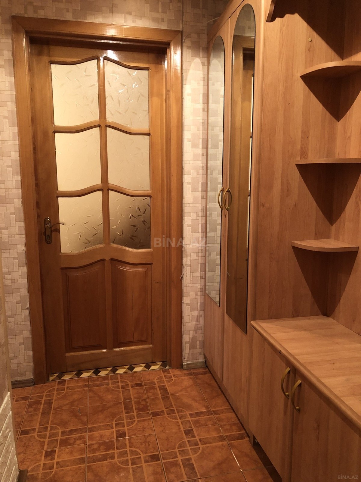 3 otaqlı Köhnə tikili, 8 Noyabr m., Bakı