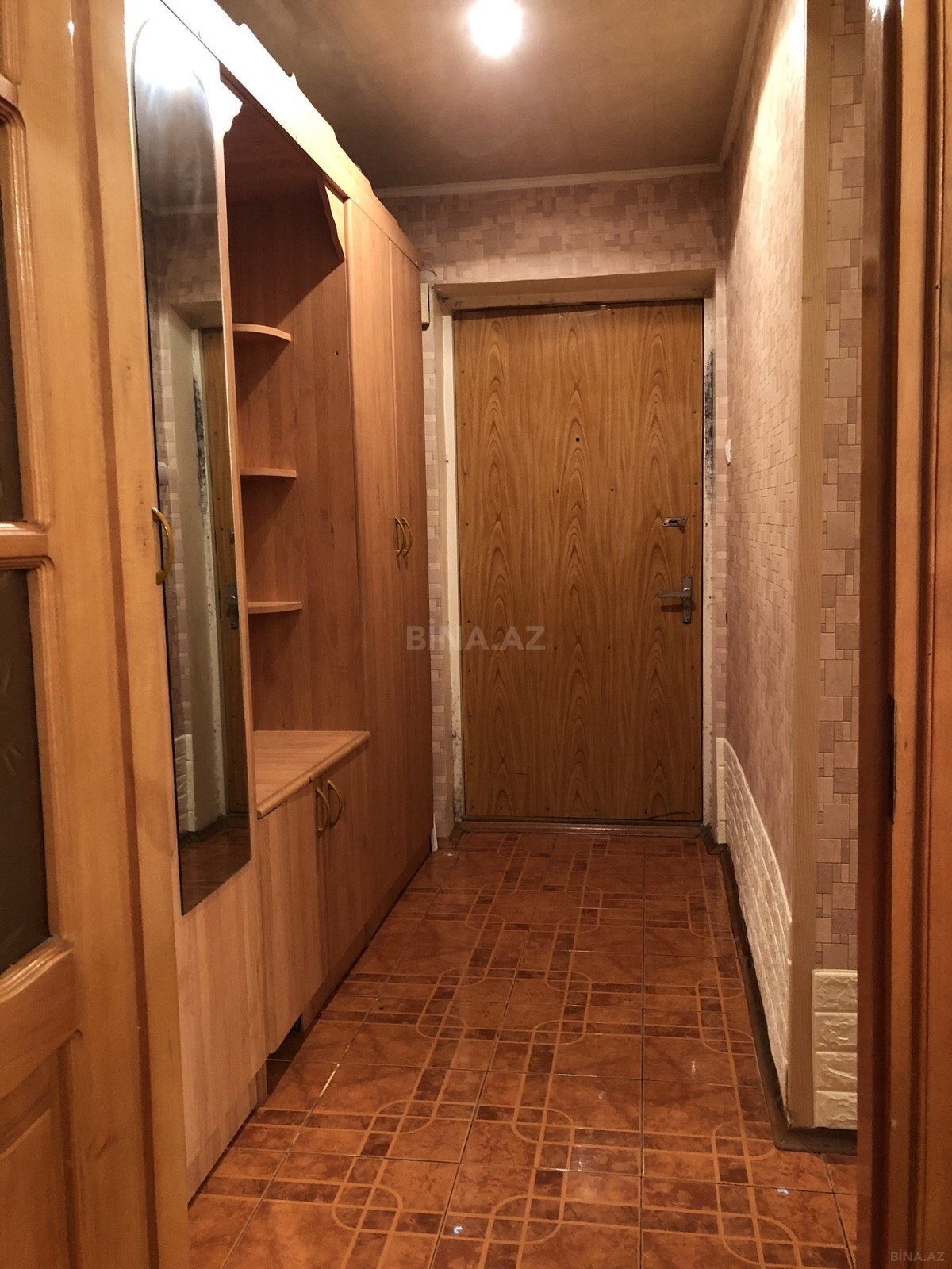 3 otaqlı Köhnə tikili, 8 Noyabr m., Bakı