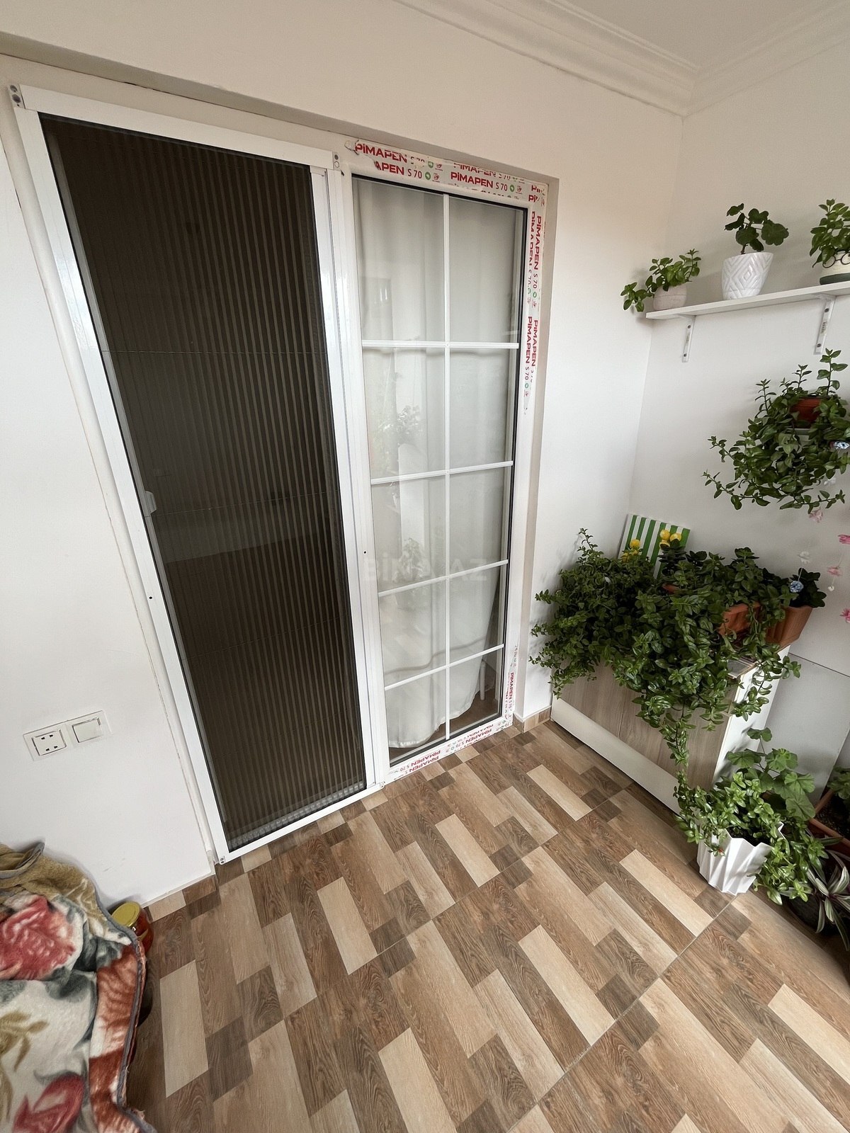 4 otaqlı Köhnə tikili, Qaraçuxur q., Bakı
