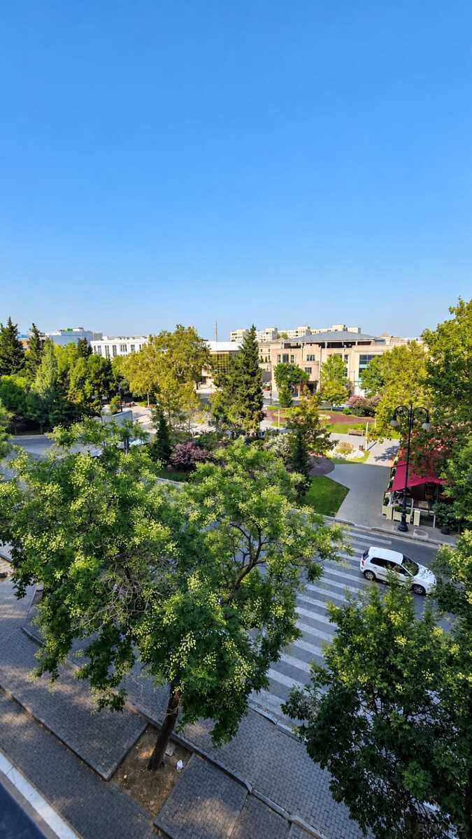 3 otaqlı Köhnə tikili, Gənclik m., Bakı