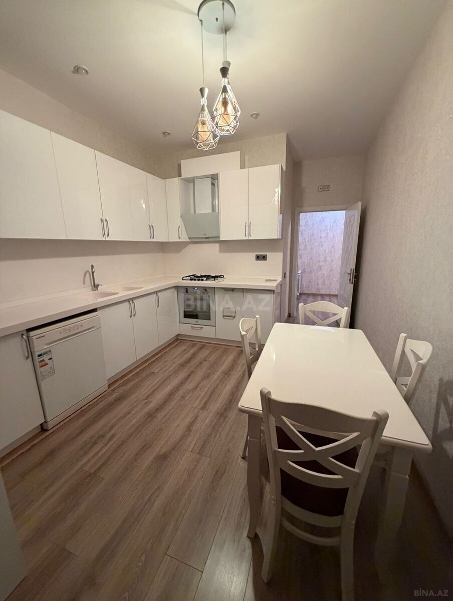 3 otaqlı Yeni tikili, 8 Noyabr m., Bakı