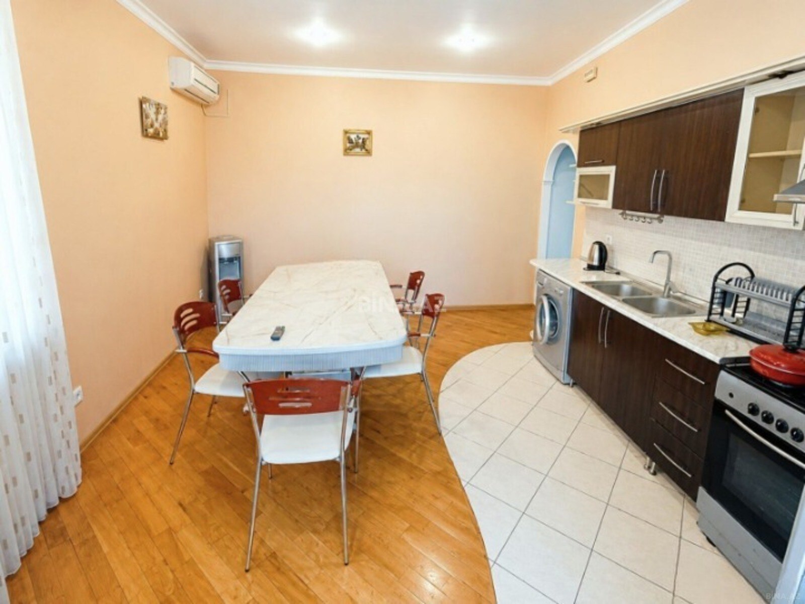 3 otaqlı Yeni tikili, Nizami m., Bakı